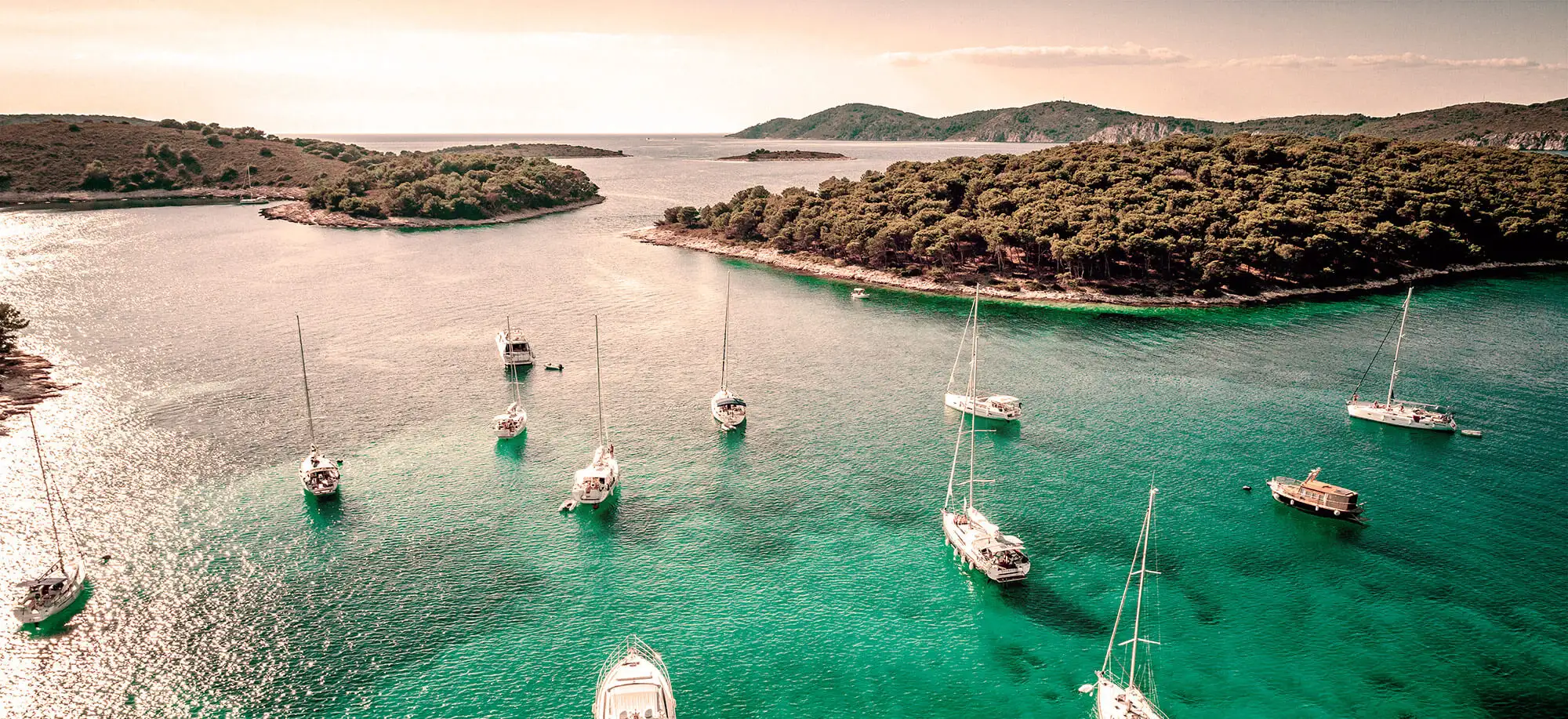 Velero por la costa croata