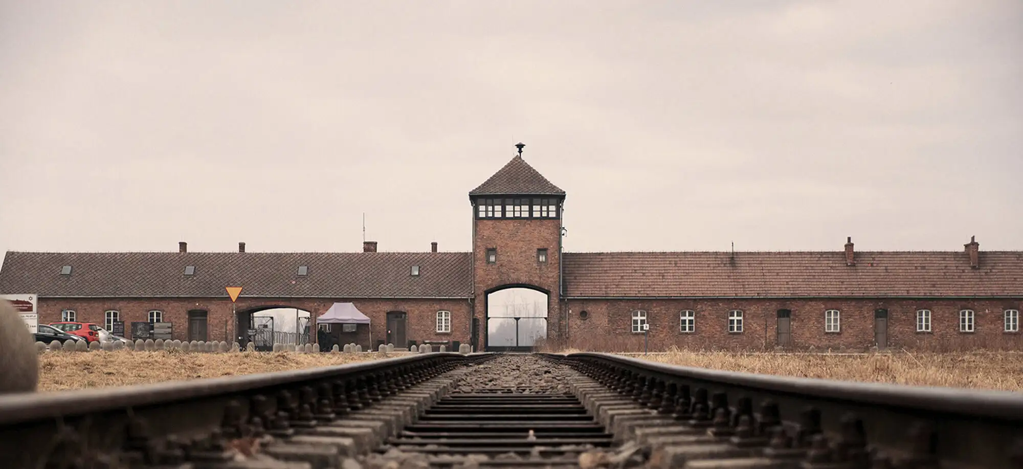Viajes a Auschwitz y Minas de Sal